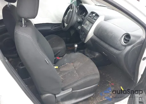 2019 Nissan Versa 1.6 Sv z USA, uszkodzony, nr VIN 3N1CN7AP4KL854369